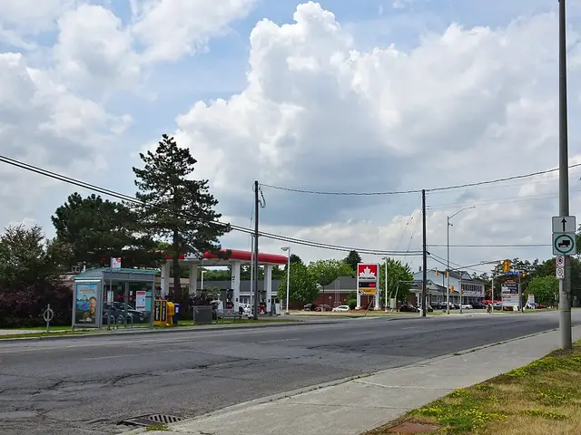 Une rue à Blackburn Hamlet, Ottawa.